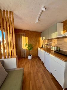 Sajūtu dārza mājiņa