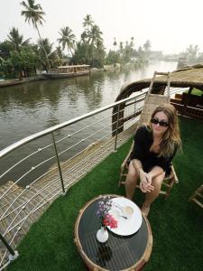 Kalappura Houseboats & Tours