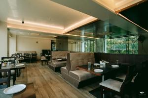 Krishna Inn - Royal Hotels