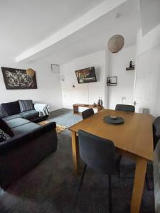 Sleeps 6 2Bed Home Bottesford Village Amaya Thirteen