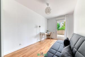 Vinatier - Lyon 2 - LB - Large family apartment with parking in Lyon