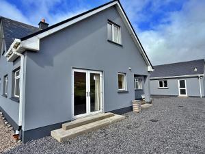 Holiday Home by Silver Strand - Sea View - Wild Atlantic Way