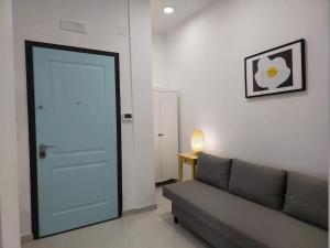 Casa Quarzo, bright and a stones throw from the beach