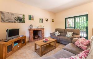 Awesome Home In Cehegin