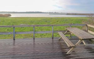 2 Bedroom Pet Friendly Home In Lauwersoog