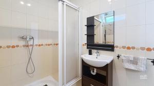 Beach & Pool Apartment by South Costa - Nerja