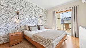 Cosy 1BDR Flat with Pool in Portimão by Lovelystay