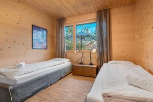 Brunnhorn- Terrace & Balcony Retreat w Mountain Panorama