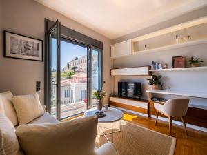 Phos, an eclectic suite with stunning Acropolis view