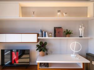 Phos, an eclectic suite with stunning Acropolis view