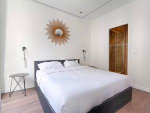 UrbanFlat 203 - Beautiful Studio in the center of Paris