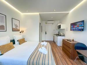 UrbanFlat 208 - Beautiful Studio in the center of Paris