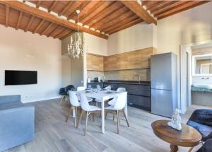 Maison Carol, moderna e luminosa in centro e vicino al mare