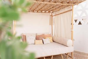 Riad KECH LeS ESSENSIELS