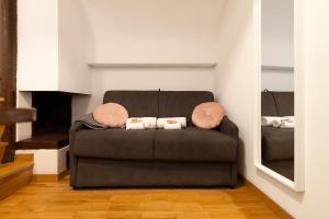 Piazza Venezia Attic Floor with Terrace