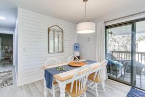 Walk to Coligny Beach Tropical Hilton Head Condo