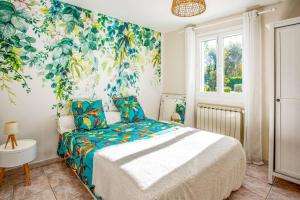 Villa Valleron by Villa Plus