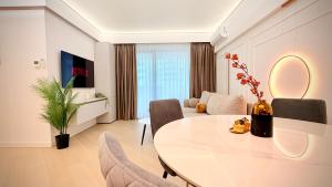 Sweet Escape - Stylish Apartments in North Bucharest