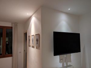 Luxury Suite - Zen Urban Retreat