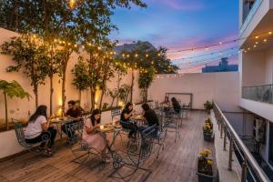 FabHotel Golf Luxury