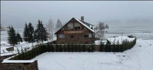 Cabana Colibita malul lacului