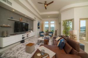 Bella Vista 4A 3 bdrs ocean view in Los Suenos