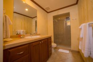 Veranda 8F 2 bdr Garden View in Los Suenos