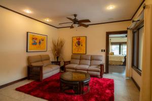 Casa Plazoleta 4 bdr private pool in Los Suenos