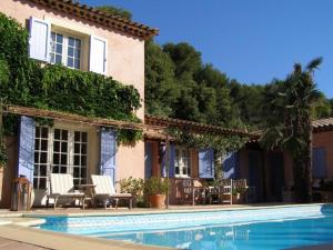 Chambres Dhôtes Le Mas Des Cigales