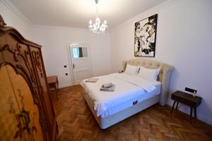 FLH - Classic Central Suites