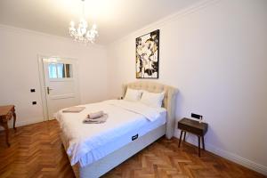 FLH - Classic Central Suites