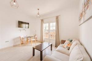 Apartment Old Town Reina Sofia 2