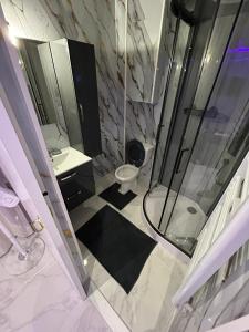 Marble white suite and spa