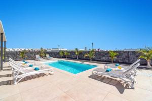 Villa Tigotan by Villa Plus