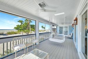 South Seas Beach Home 10