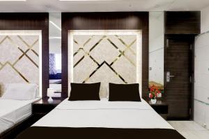 Super Collection O Chidambaram Stadium Formerly Hotel Admire Suit