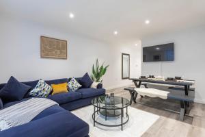 Stone Street - Stylish central 3 bed apartment