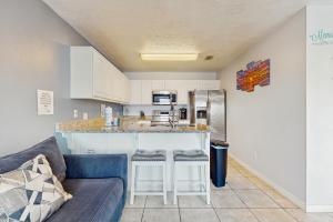 Gulf Island Condo 523