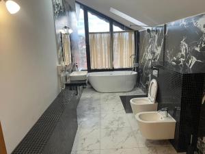 Classic Inn Hotel by Radacini