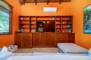 BBQ, Pool, Garden, Smart TV, Parking, AC, King Bed, Laundry facilities - Villaggio 376