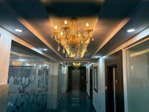 Comfy 1BHK with balcony in BTM layout , 500 metres from metro station