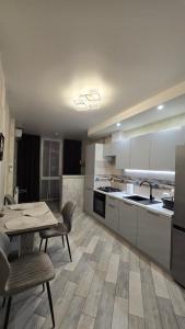 Однокімнатні апартаменти з безперебійною електрикою