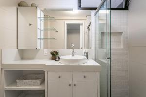 500m da praia de Jurerê | Wi-Fi 300MB #JA41