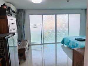 Bangsaray Beach Condo B220 บางเสร่ บีช