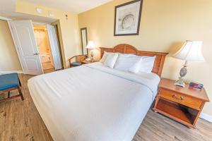 2BR Direct Oceanfront at Carolinian, Pools, Views!