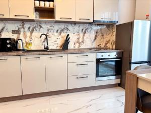 Tamiy Airport apartment- Pivate Parking,Kingsize B