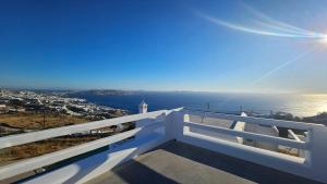 Aether Mykonos 3BR Villa with Serene Port & Town Views