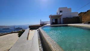 Aether Mykonos 3BR Villa with Serene Port & Town Views