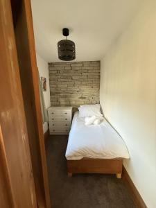 Bradshaw Cosy 2BR Retreat - Free Parking!