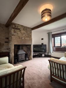 Bradshaw Cosy 2BR Retreat - Free Parking!